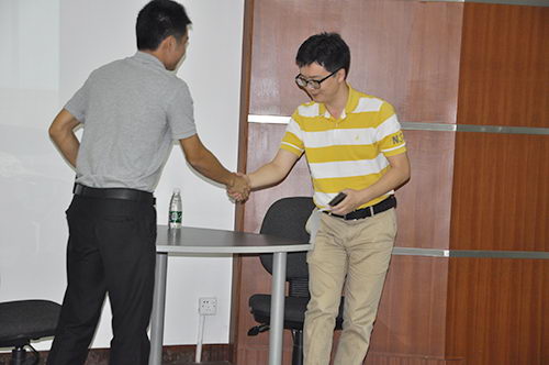 与“客户”初次见面，礼仪很重要哦