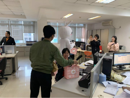 希望女神们都能度过美好的一天呀